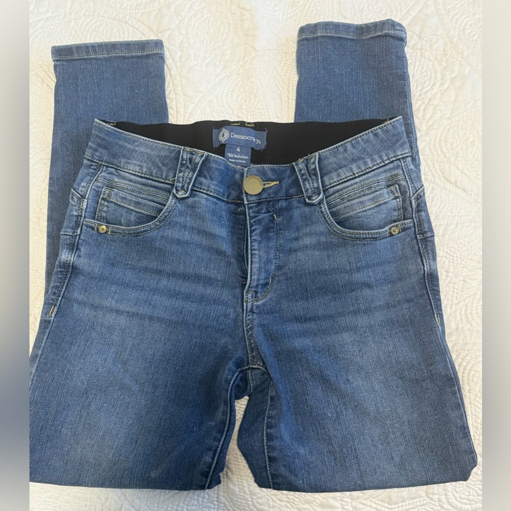 Democracy Women's Classic Blue Skinny Jeans
